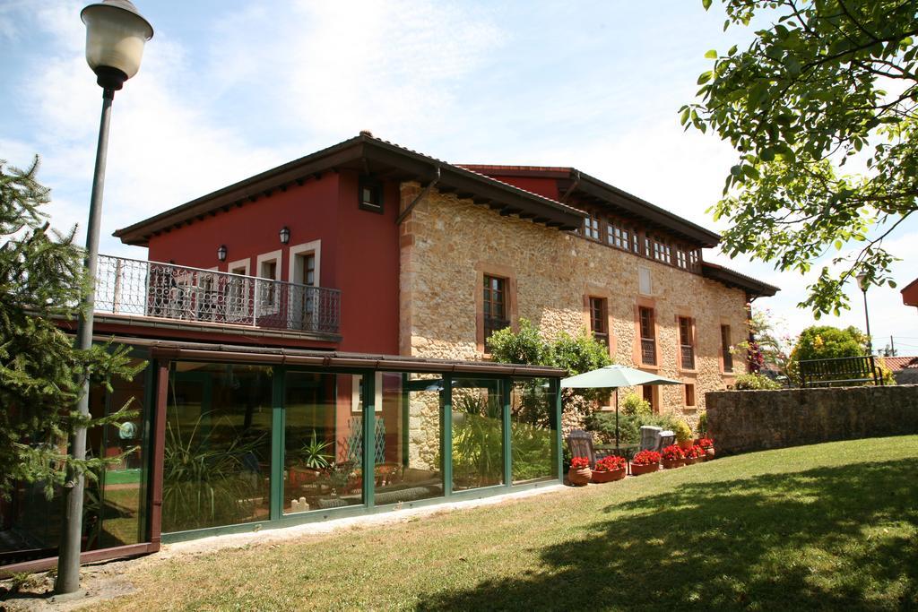 Hotel Palacio De La Vinona Oviedo Exteriör bild