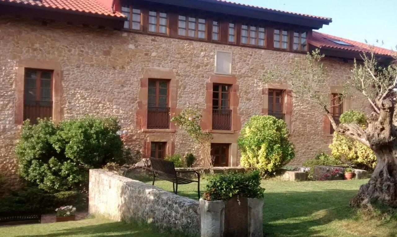 Hotel Palacio De La Vinona Oviedo Exteriör bild